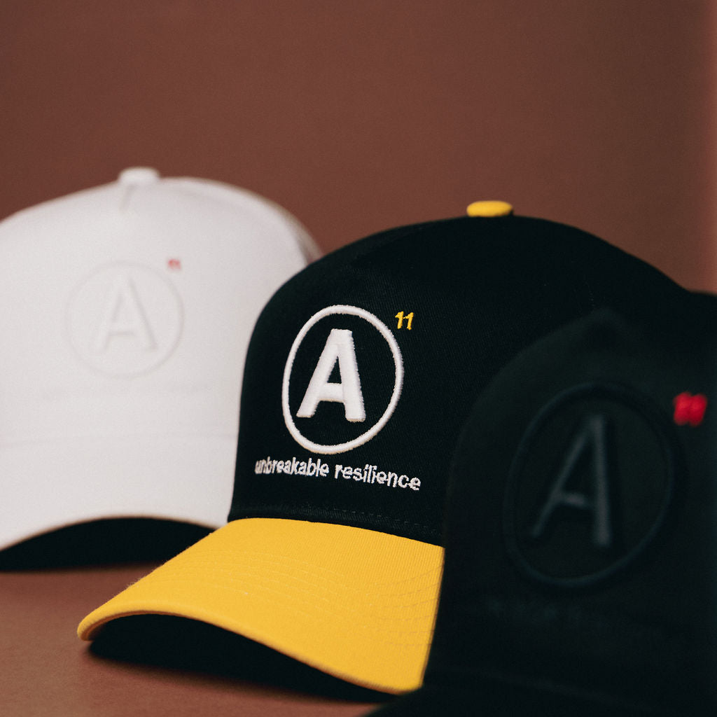 Mega Snap Back (Black/Gold)