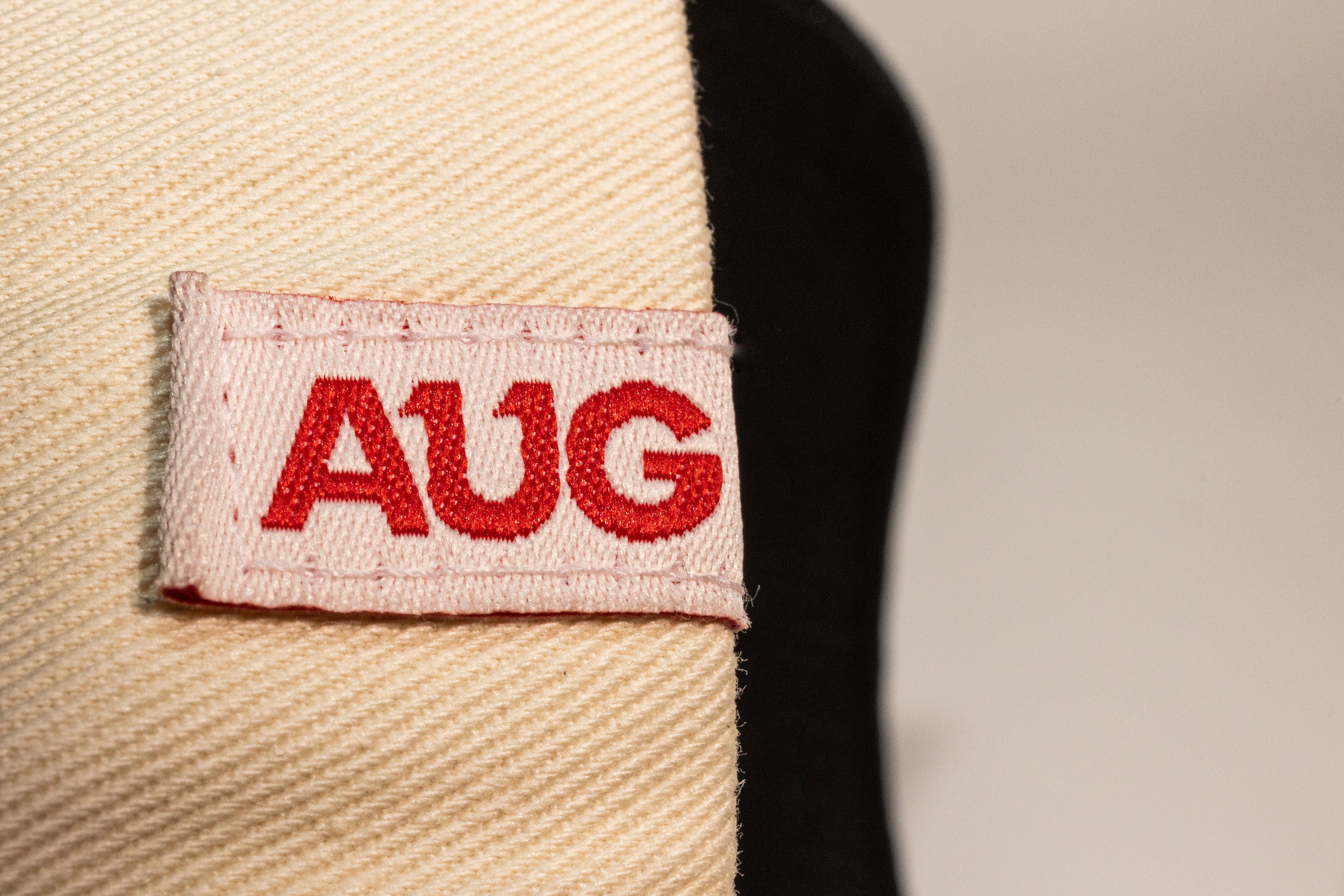Crest Snapback (Creme/Black)