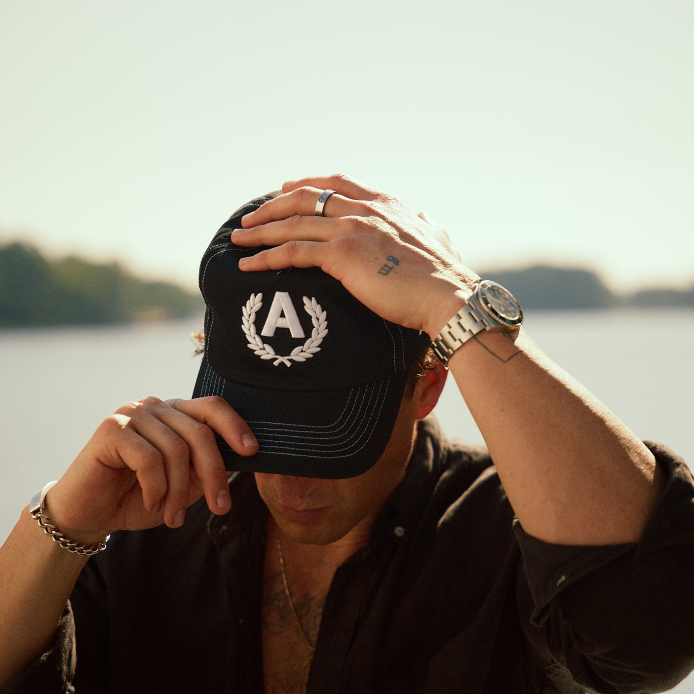 Crest V2 Unstructured (Black)