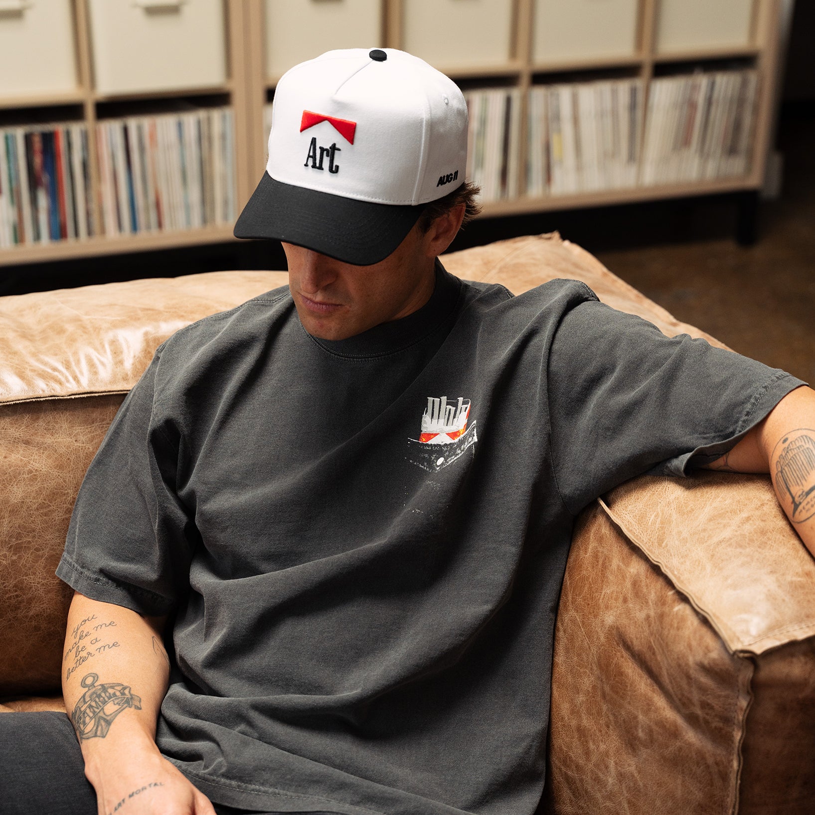 Icons T-Shirt (Vintage Black) OVERSIZED
