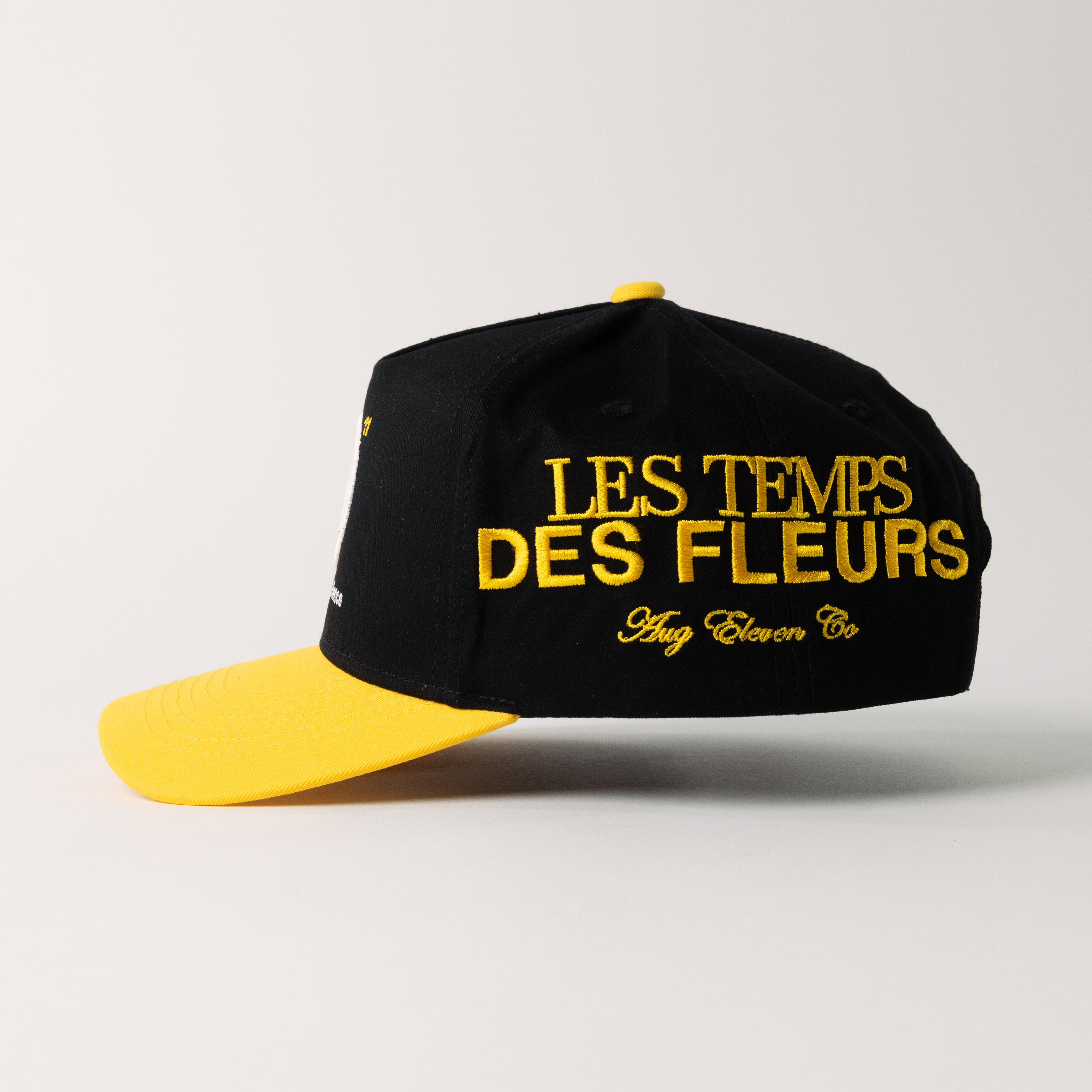 Mega Snap Back (Black/Gold)