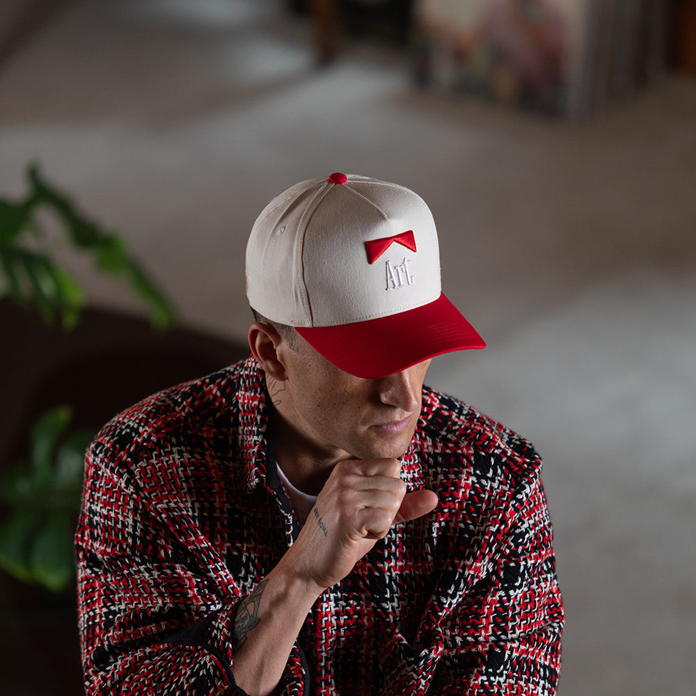 Art Snapback (Creme/Red)