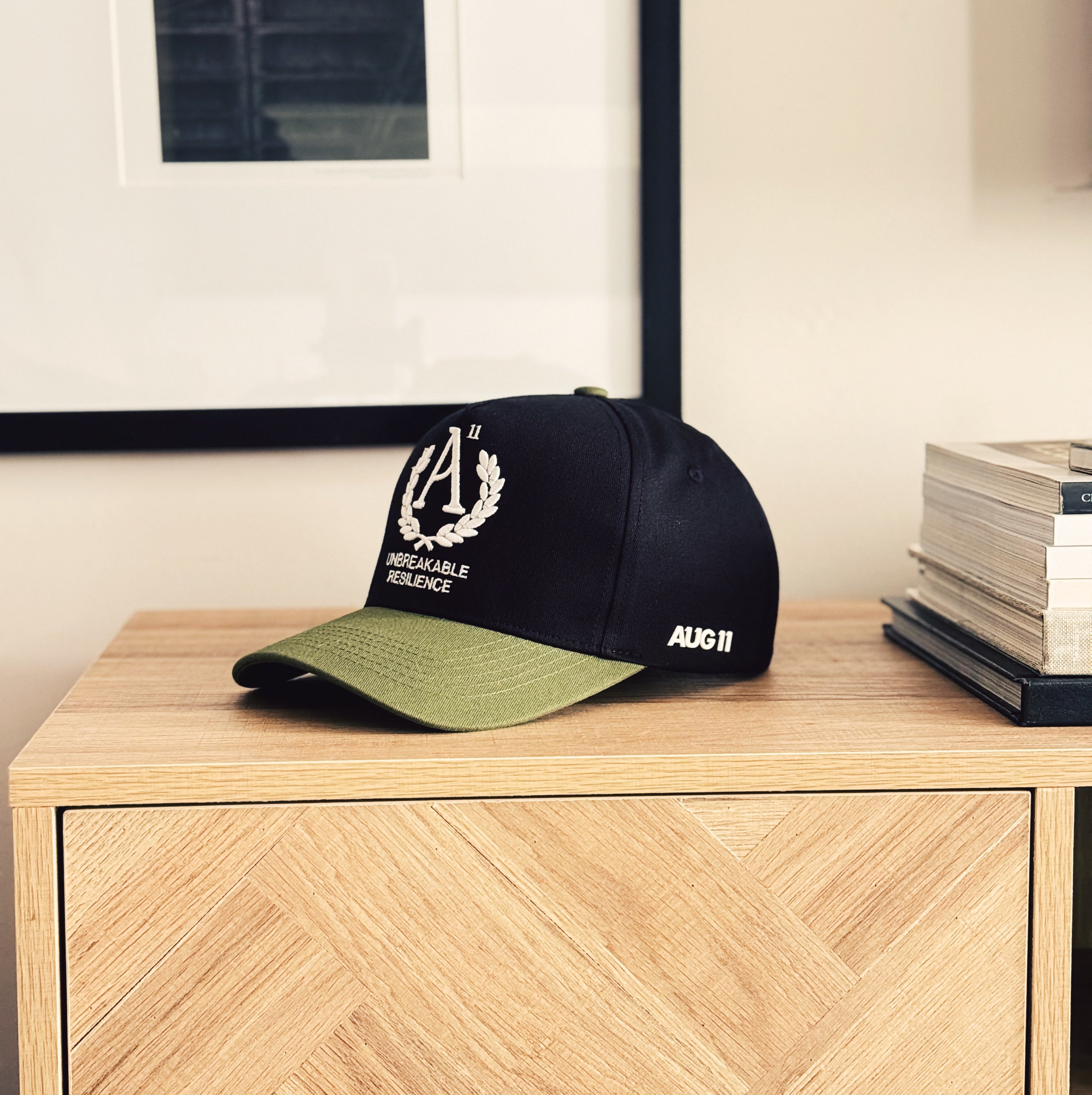 Crest 5 Panel Cotton Structured Snapback (Black/Moss)