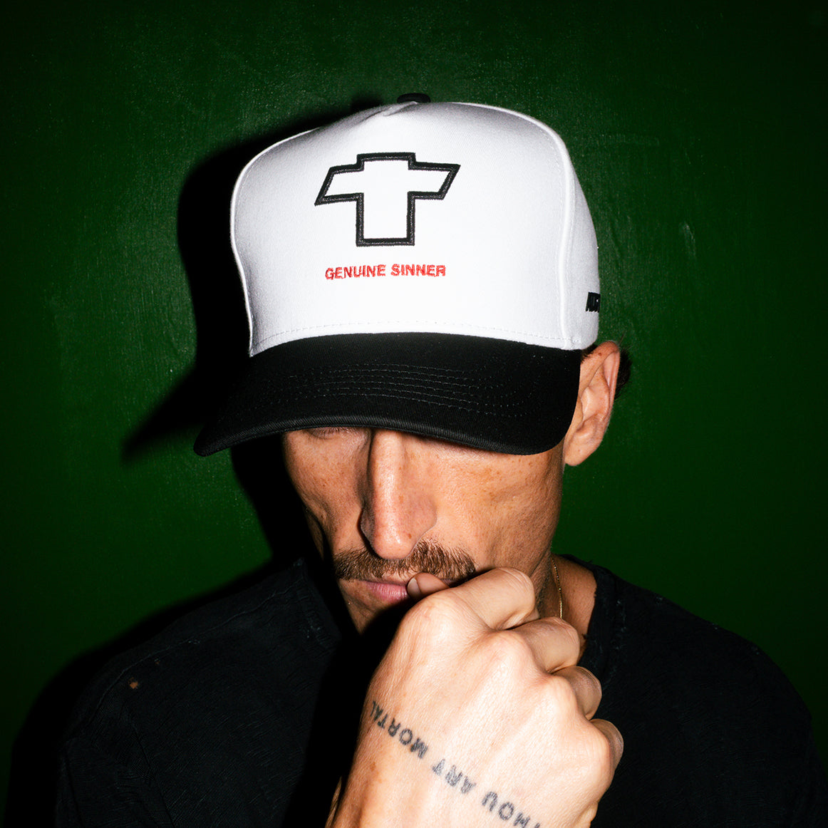 Genuine Sinner (White/Black)