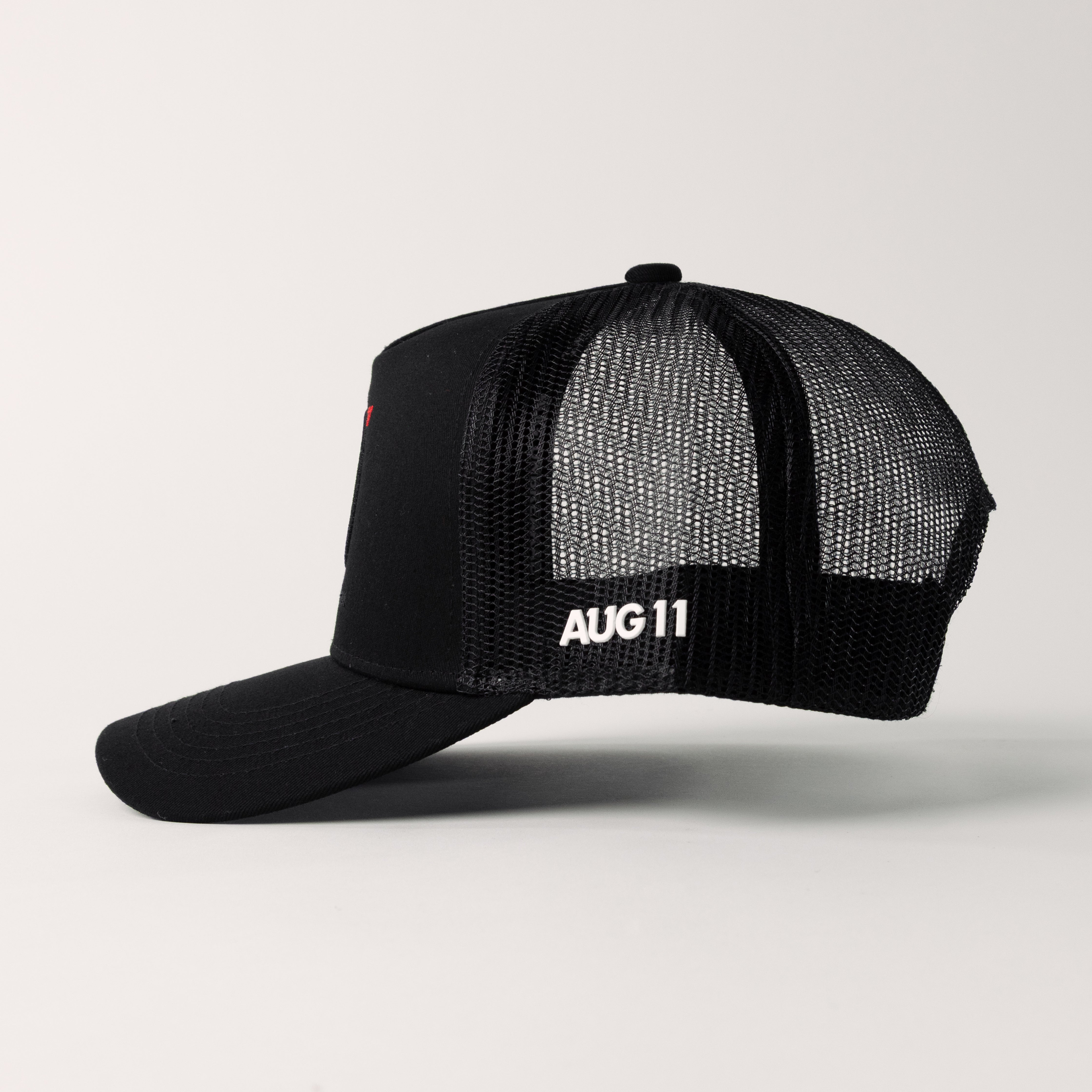 Essentials Mesh Trucker (Black)